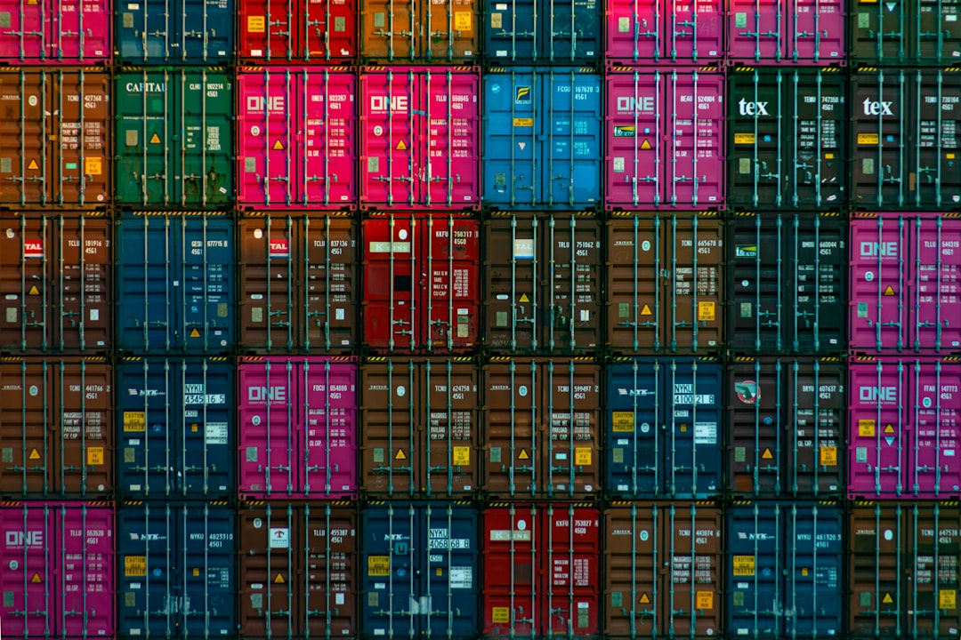 Photo Shipping containers